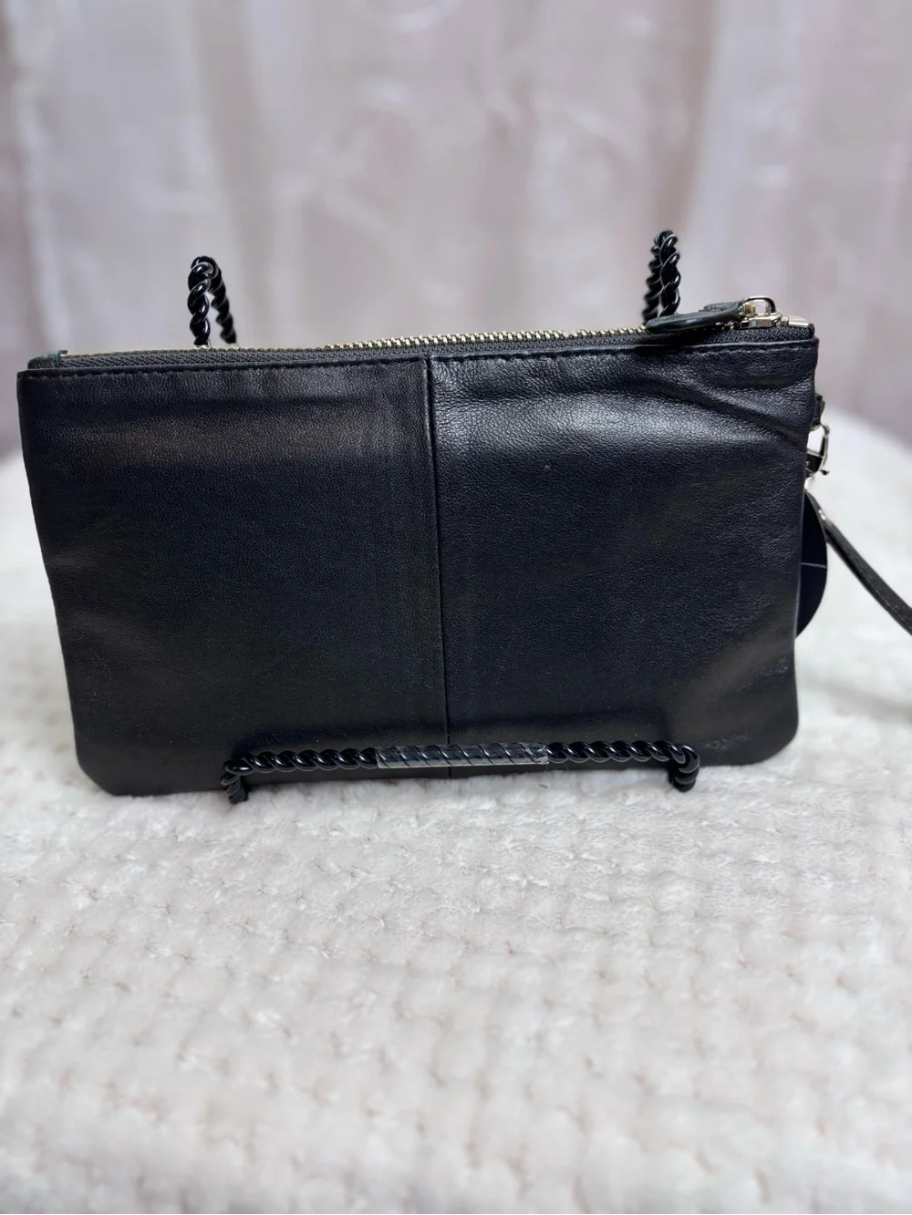 H&Butler Mighty Purse Smooth Black Leather Wristlet w/Built-in Phone Charger